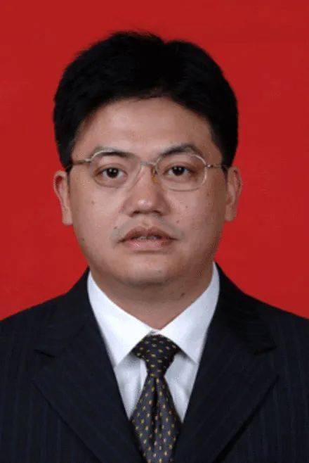 2019湖南最新人事任免,湖南最新人事任免背后的故事，小巷中的独特风味小店探秘