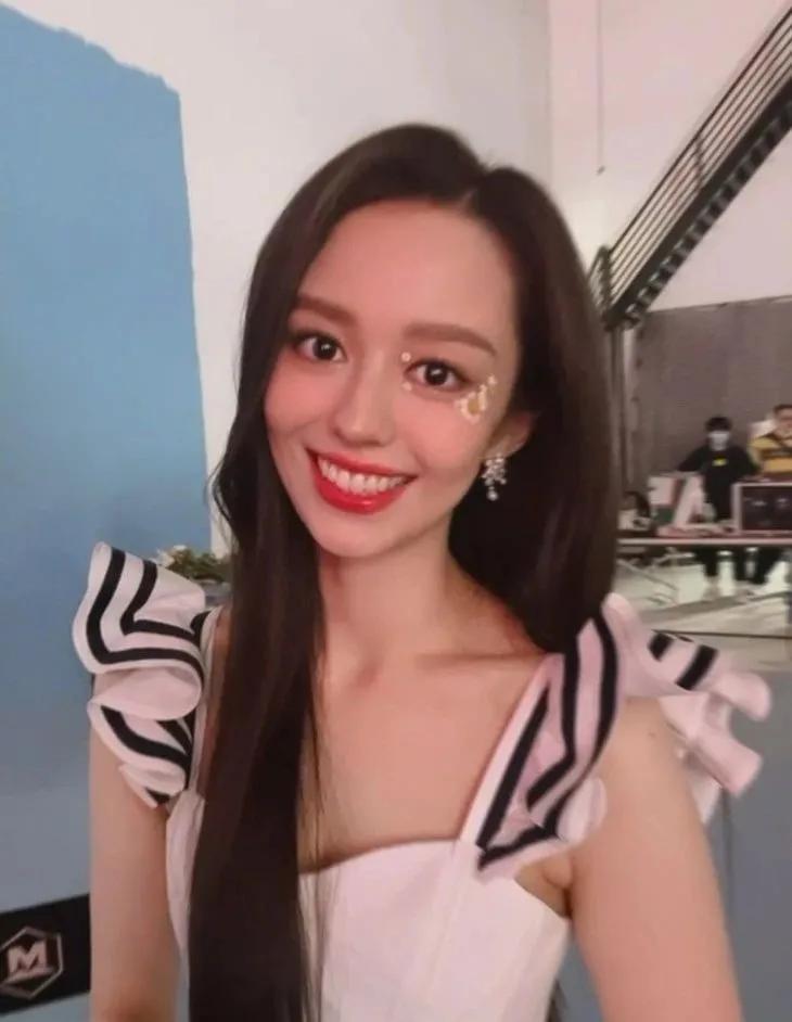 八月音乐盛宴，最新流行歌单，不容错过的旋律