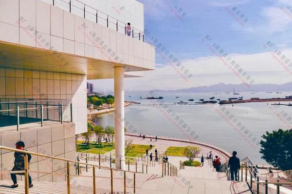 深圳湾入境香港最新科技产品介绍亮相，引领科技创新潮流！