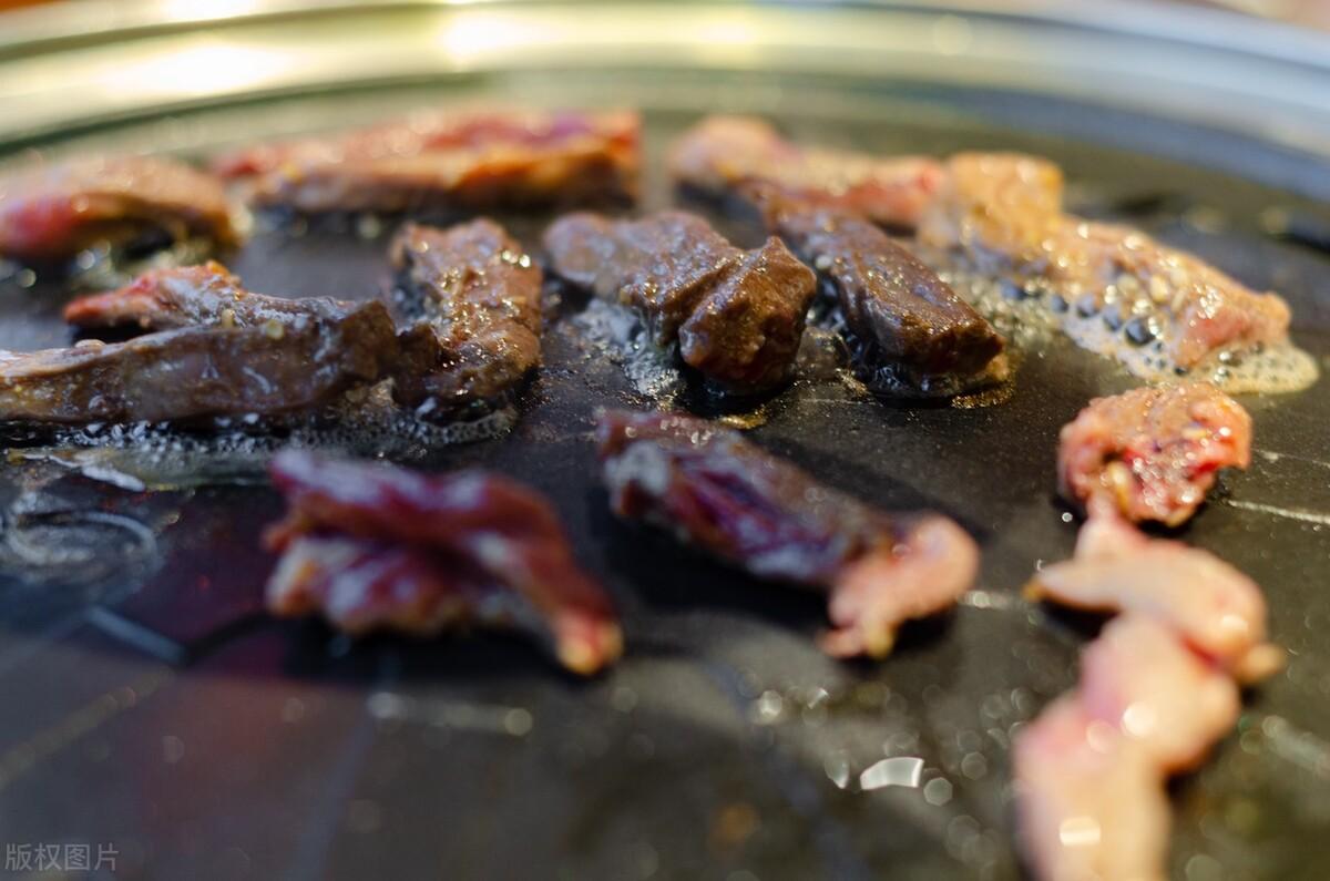 科技重塑味蕾盛宴，未来流行食品的极致体验之旅