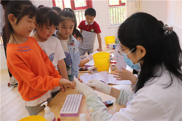 最新女人体检视频,最新女人体检视频，一步步教你完成体检任务