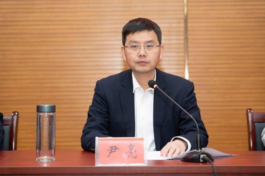 抚顺尹亮最新动态，励志之光照亮变化之路