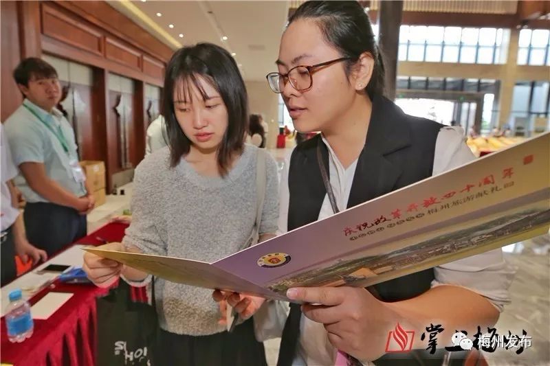 集邮新动态，探索自然美景之旅，寻觅内心平和之境